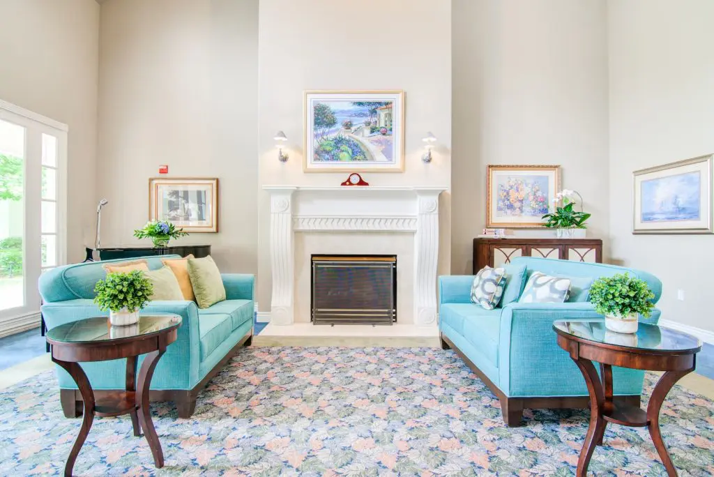 fireplace lounge