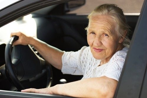 How to Know When an Elderly Person Is No Longer a Safe Driver